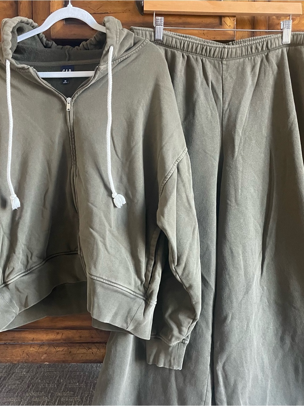 GAP Olive Green Lounge Set - Hoodie & Wide-Leg Pants